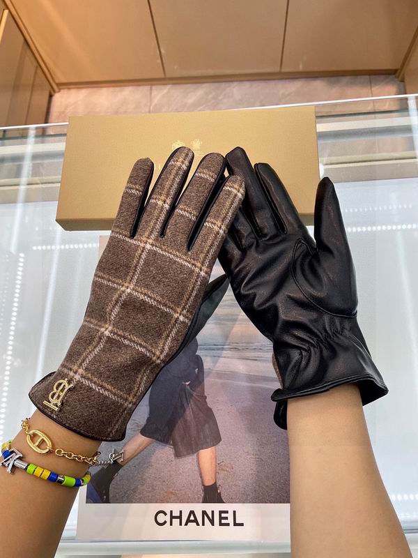 Burberry gloves hm20